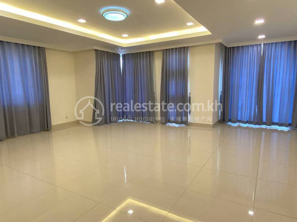 Chbar Ampov别墅出租，价格$6,000