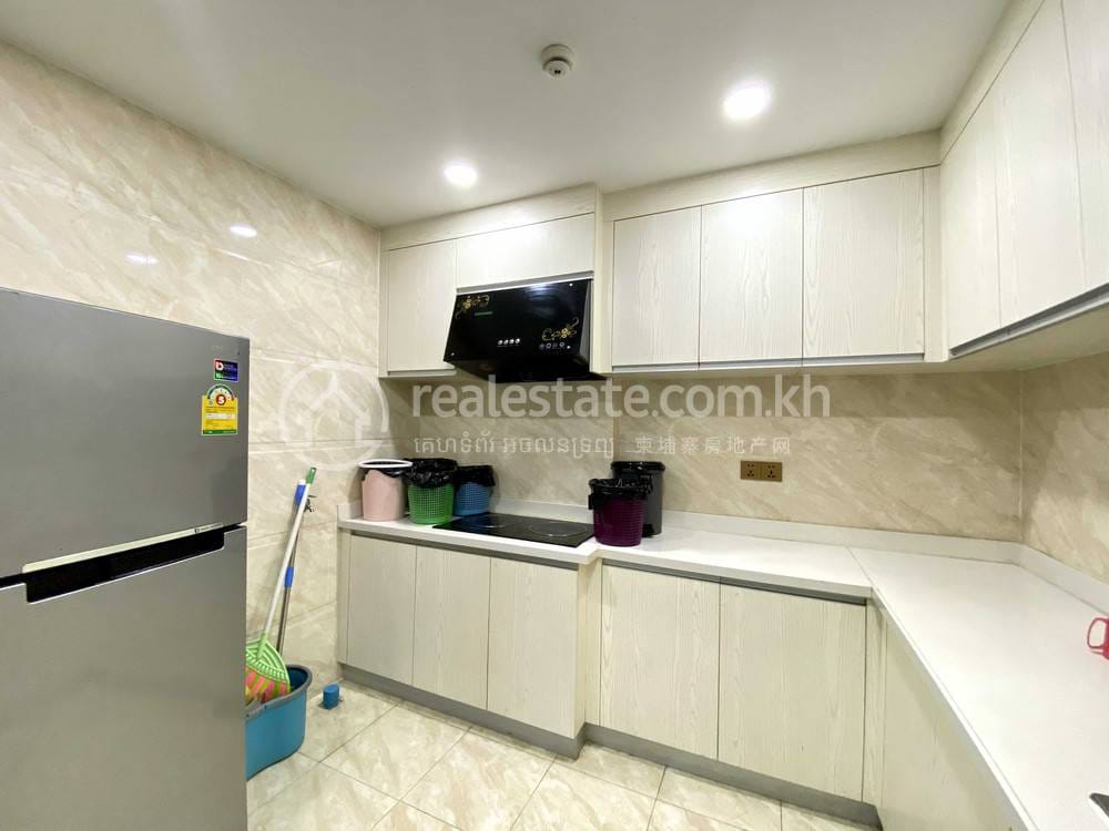 คอนโด สำหรับเช่า 2 ห้องนอน ราคา $1,000