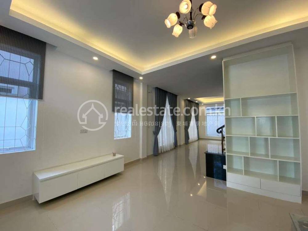Appartement À louer à Sen Sok $2,000