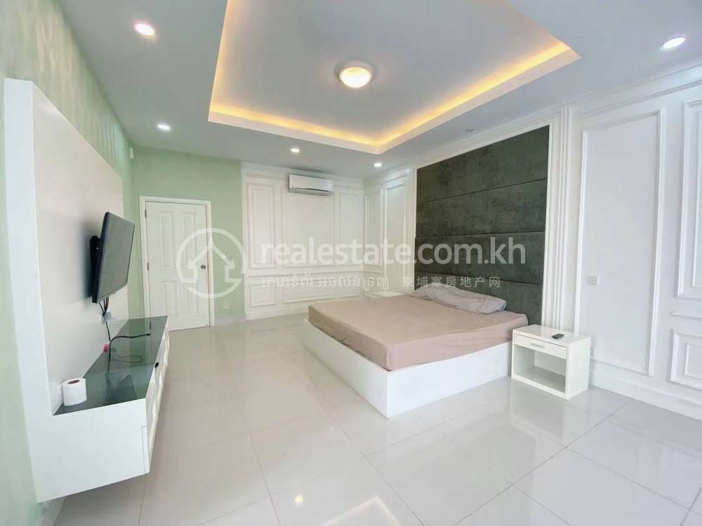 Vila Na prodej with 2 Parking Space