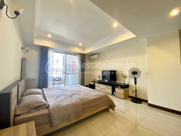 Апартаменты с Обслуживанием Для Аренды in Tonle Bassac, Chamkarmon, Phnom Penh