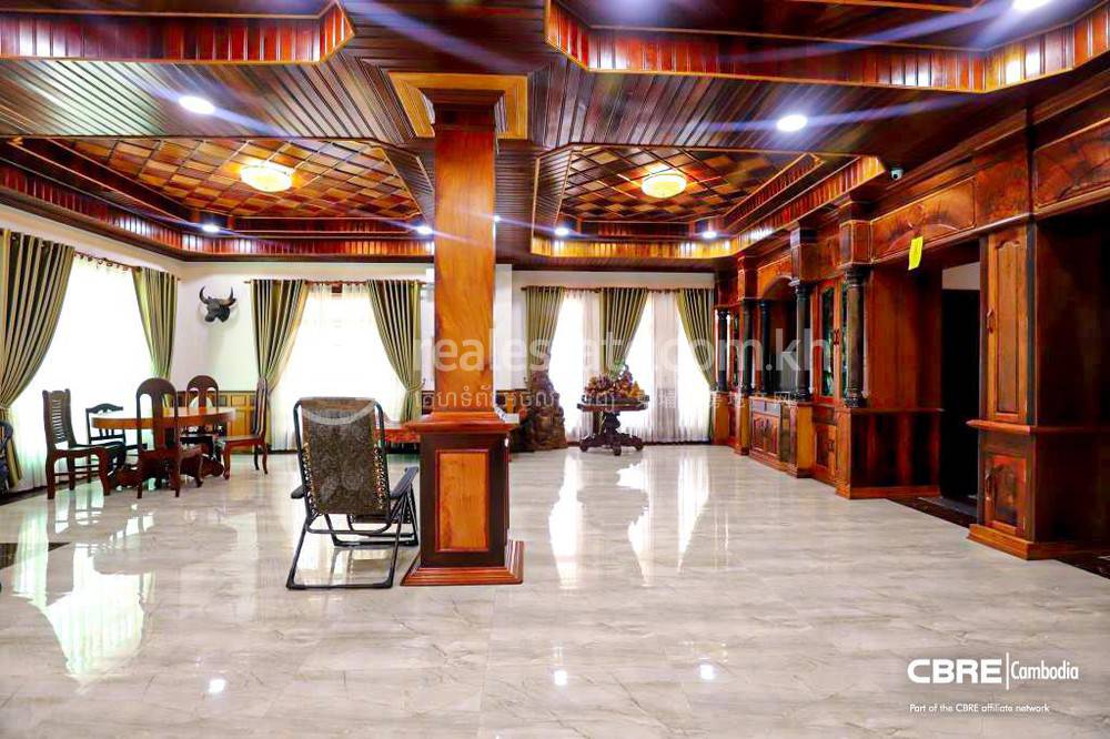 Vila K pronájmu in Chroy Changvar, Phnom Penh