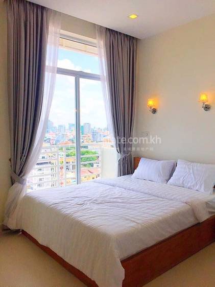 Апартаменты с Обслуживанием Для Аренды in Chamkarmon $950