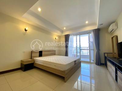 Apartment For Rent in Tonle Bassac, Chamkarmon, Phnom Penh