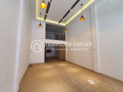 Chamkarmonの店舗付住宅賃貸物件 $1,600