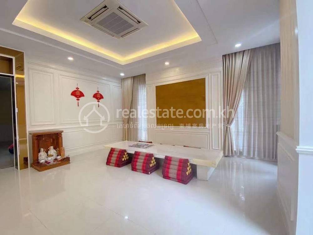 Vila Na prodej in Nirouth, Chbar Ampov, Phnom Penh