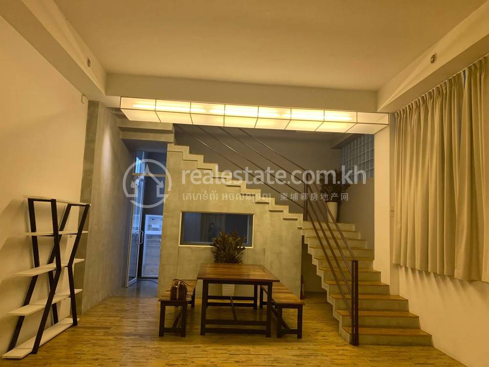 165 sqm Living Size House and lot For Rent in Boeng Keng Kang