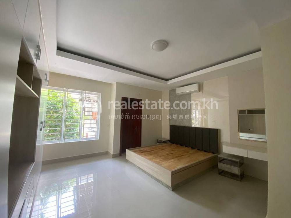 Villa Jumelle À louer à, Nirouth, Chbar Ampov, Phnom Penh