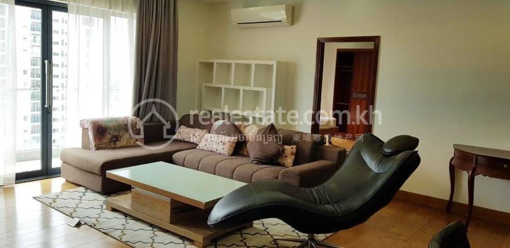 Апартаменты с Обслуживанием Для Аренды in Chamkarmon $1,000