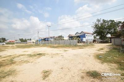Angk Snuol, Kandal