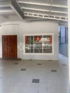 Phnom Penh Thmey别墅出租，位于Phnom Penh Thmey