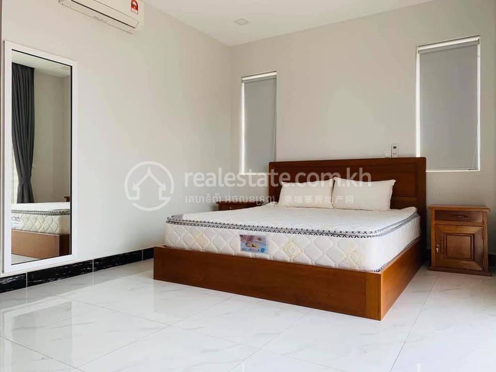 Апартаменты с Обслуживанием Для Аренды in Chamkarmon $500