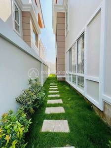 Vila Na prodej with 3 Parking Space