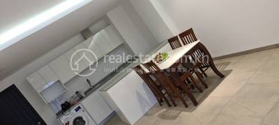 Condo For Rent in Chamkarmon $700