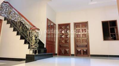 Phnom Penh Thmey Vila K pronájmu in Phnom Penh Thmey