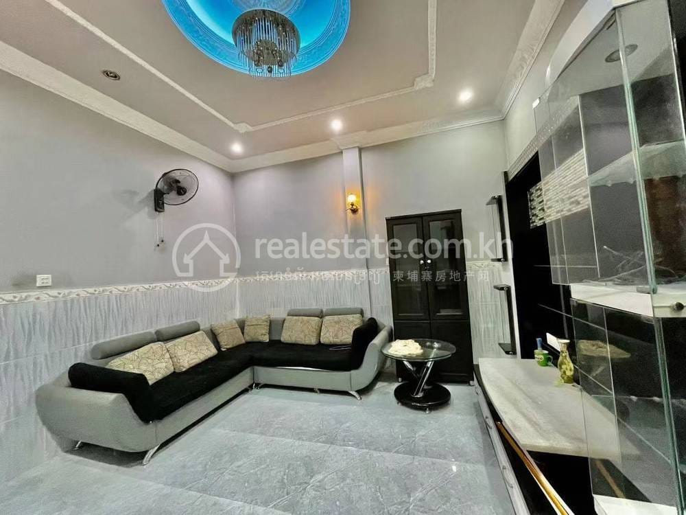 Flat House For Rent in BKK 3, Boeng Keng Kang, Phnom Penh