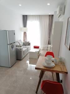 $650 Condo