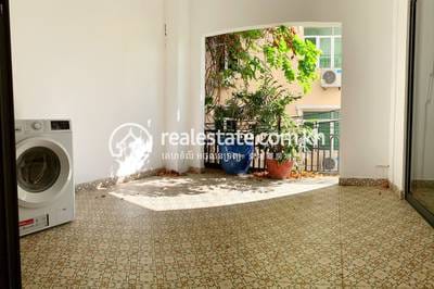 Tonle Bassac Apartment For Rent in Tonle Bassac