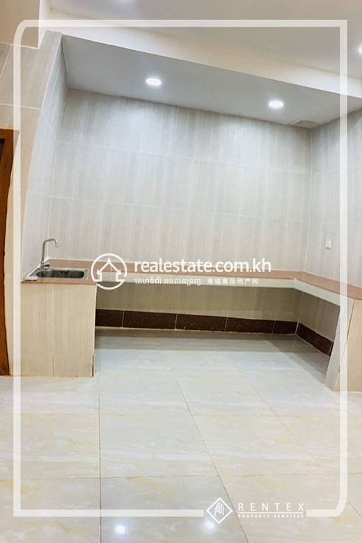 House and lot For Rent in Chamkarmon $1,200