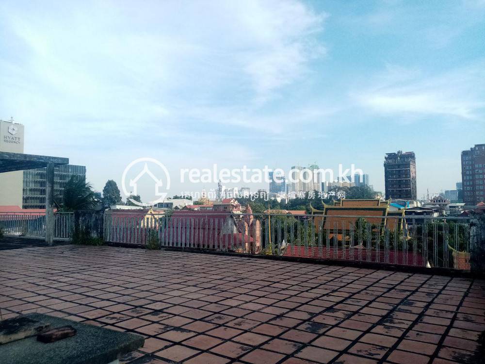 Budova Na prodej in Daun Penh $2,800,000