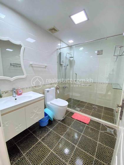Apartmán K pronájmu in 7 Makara $1,000