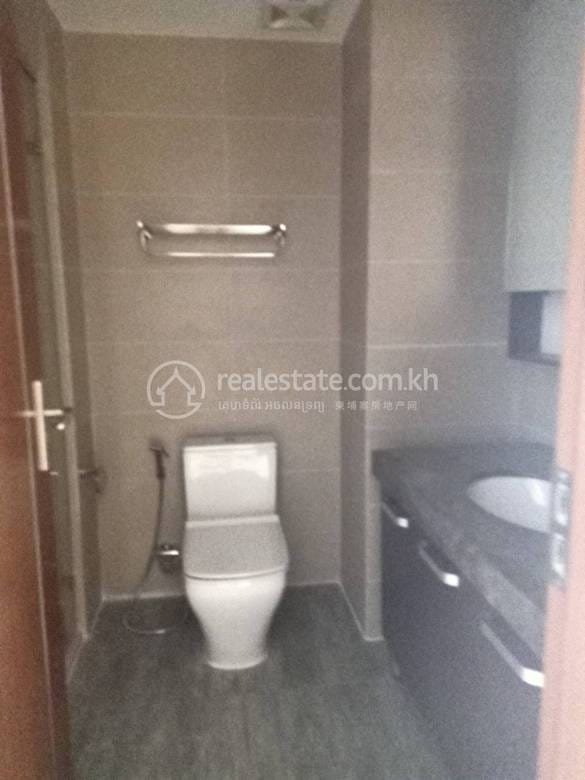Studio For Rent in Boeung Prolit, 7 Makara, Phnom Penh