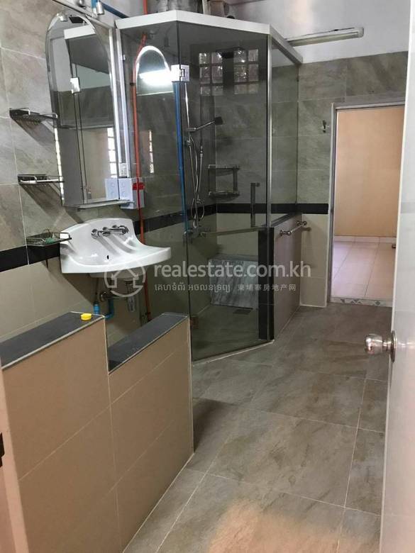 Chamkarmon别墅出租，价格$3,500