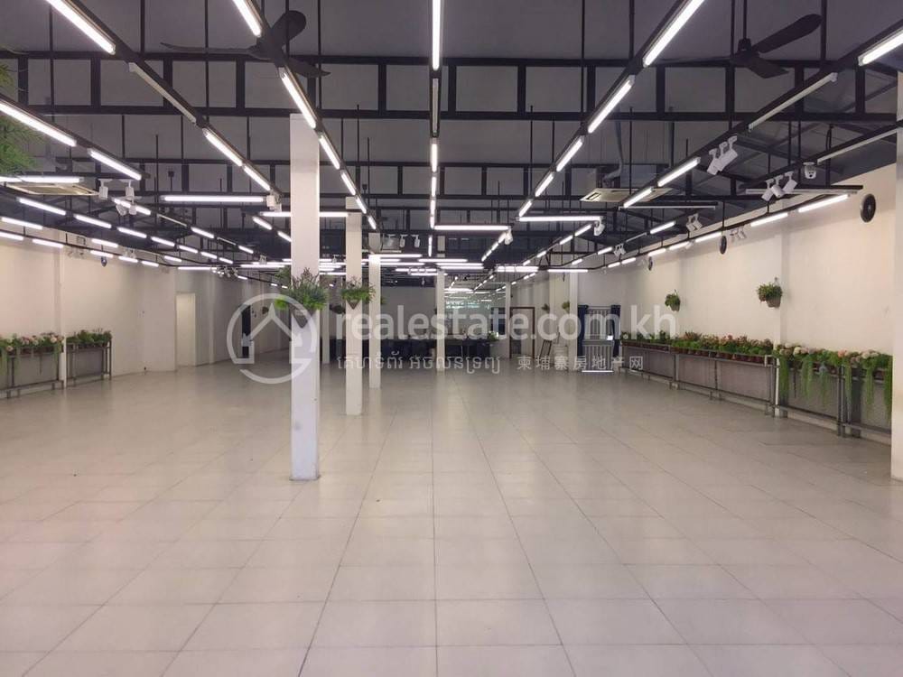 Tonle Bassac ตึกแถว สำหรับเช่า ใน Tonle Bassac