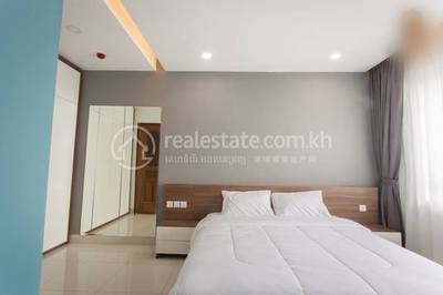 Apartment For Rent with 2 Parking Space