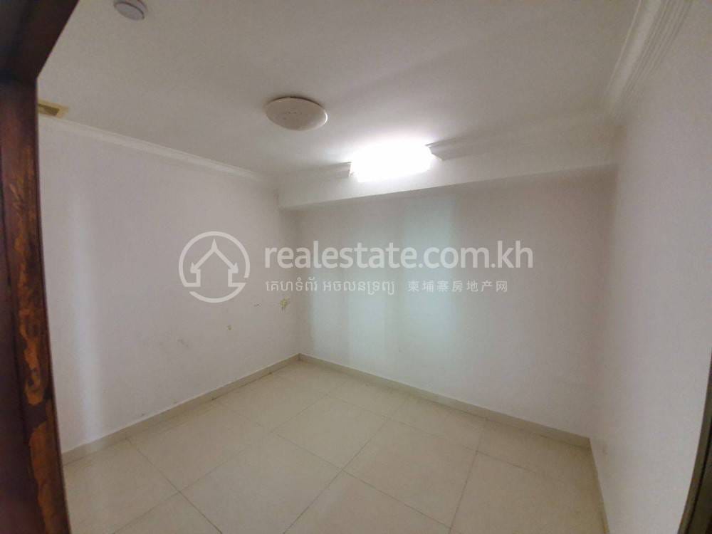 Chamkarmon别墅出租，价格$3,500