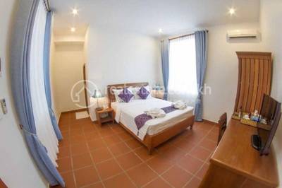 Apartment For Rent with 7 Parking Space