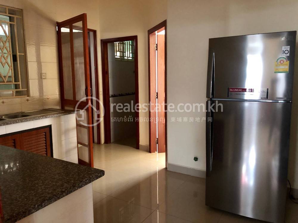 Chamkarmon别墅出租，价格$2,500