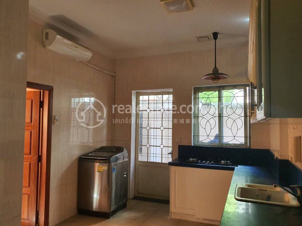 Chamkarmon别墅出租，价格$3,500