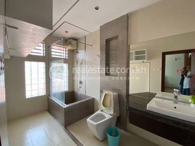    , Tonle Bassac, Chamkarmon, プノンペン