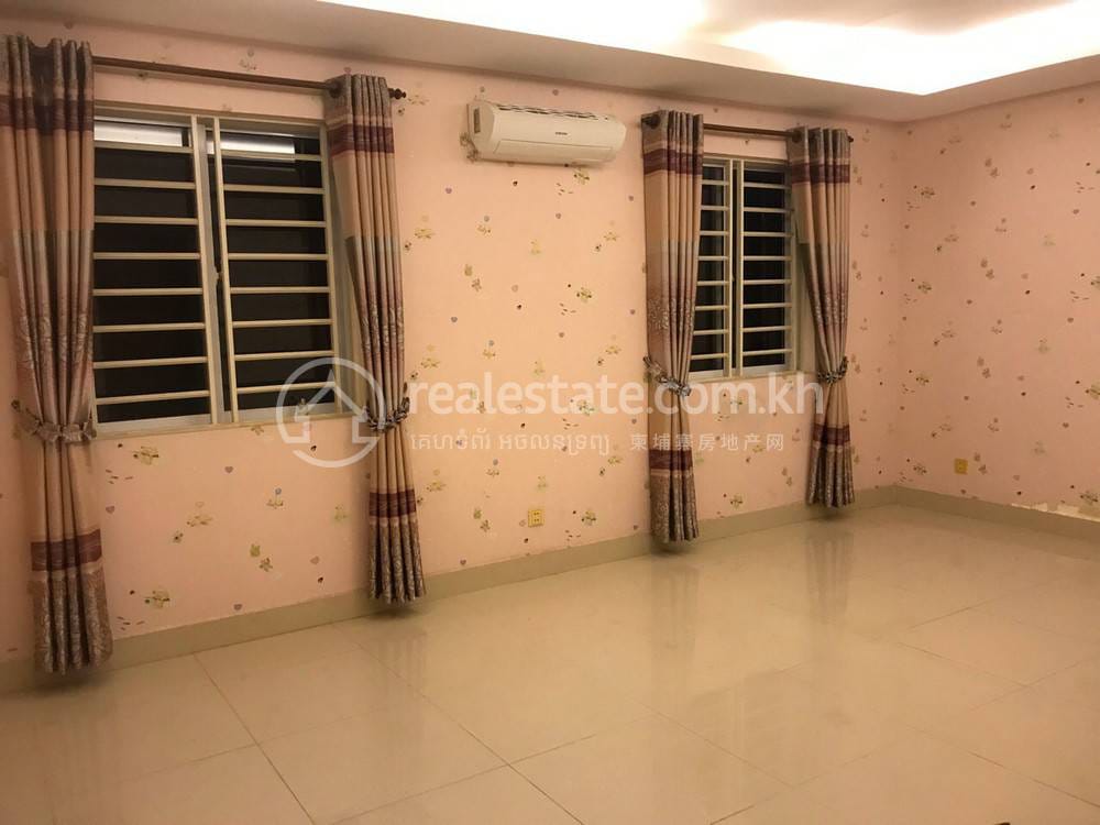 Villa For Rent with 1 Parking Space
