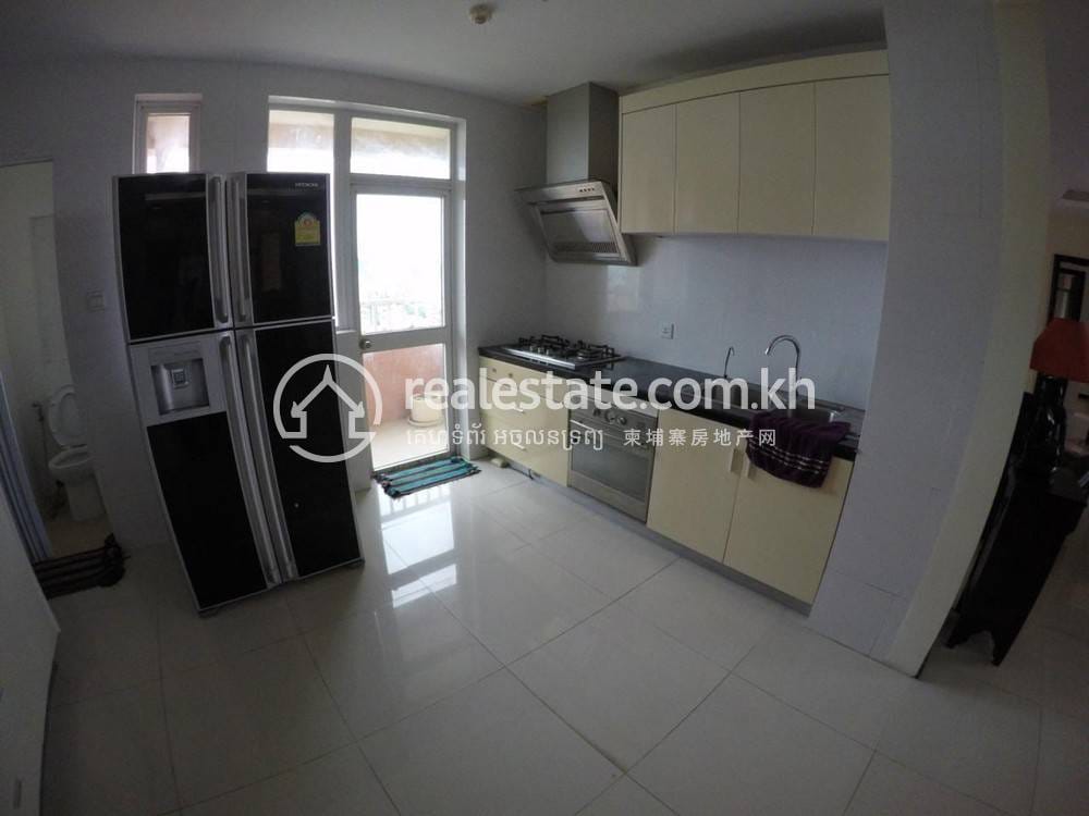 $1,500 Condo