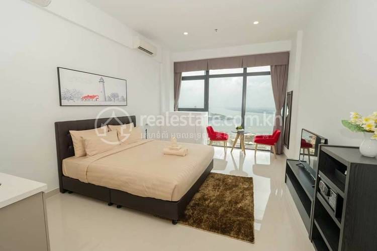 ផ្ទះល្វែង សំរាប់ជួល នៅ Tonle Bassac, Chamkarmon, Phnom Penh