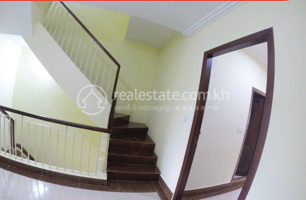 Shophouse For Rent in Chroy Changvar, Chroy Changvar, Phnom Penh
