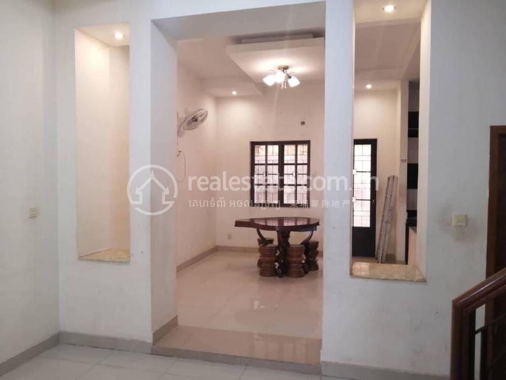 Villa For Rent in Sen Sok $1,100