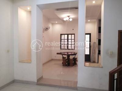 Villa For Rent in Sen Sok $1,100