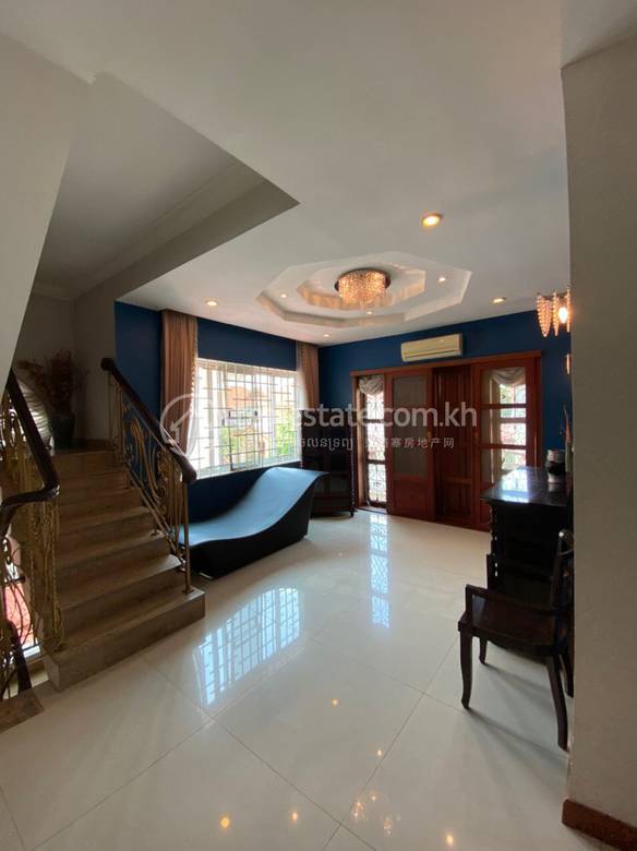 Chamkarmon别墅出租，价格$3,000