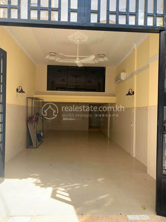 Шопхаус Для Аренды in Chamkarmon $2,500