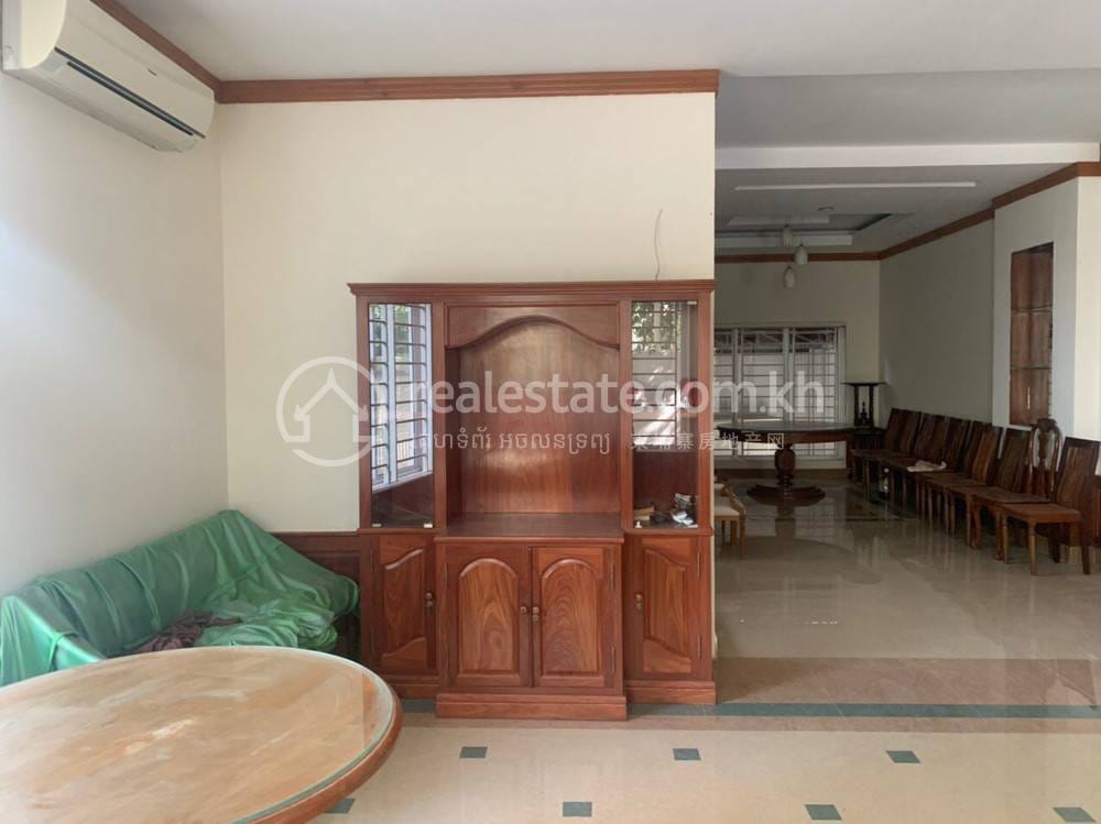 Chbar Ampov别墅出租，价格$1,500