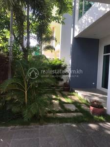 Chamkarmon别墅出租，价格$6,000