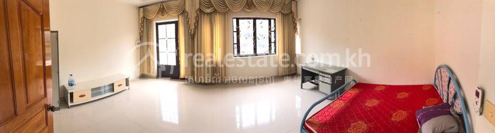 Villa For Rent in Tuek Thla, Sen Sok, Phnom Penh