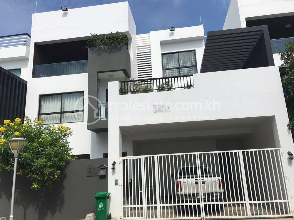 Villa For Rent with 1 Parking Space