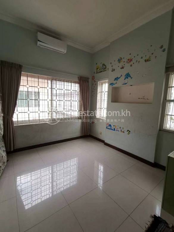 Chamkarmon别墅出租，价格$3,500