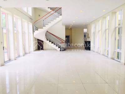  , Tonle Bassac, Chamkarmon, プノンペン