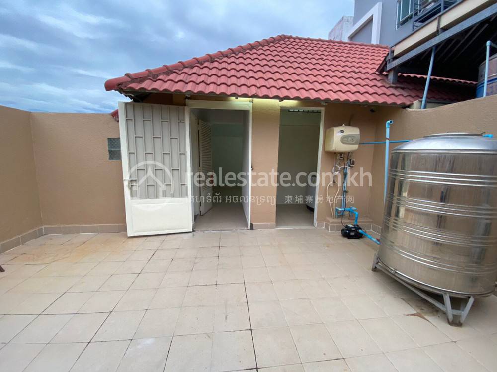 4 Bedrooms Вилла Для Аренды for $1,200