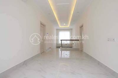 $3,500 Vila